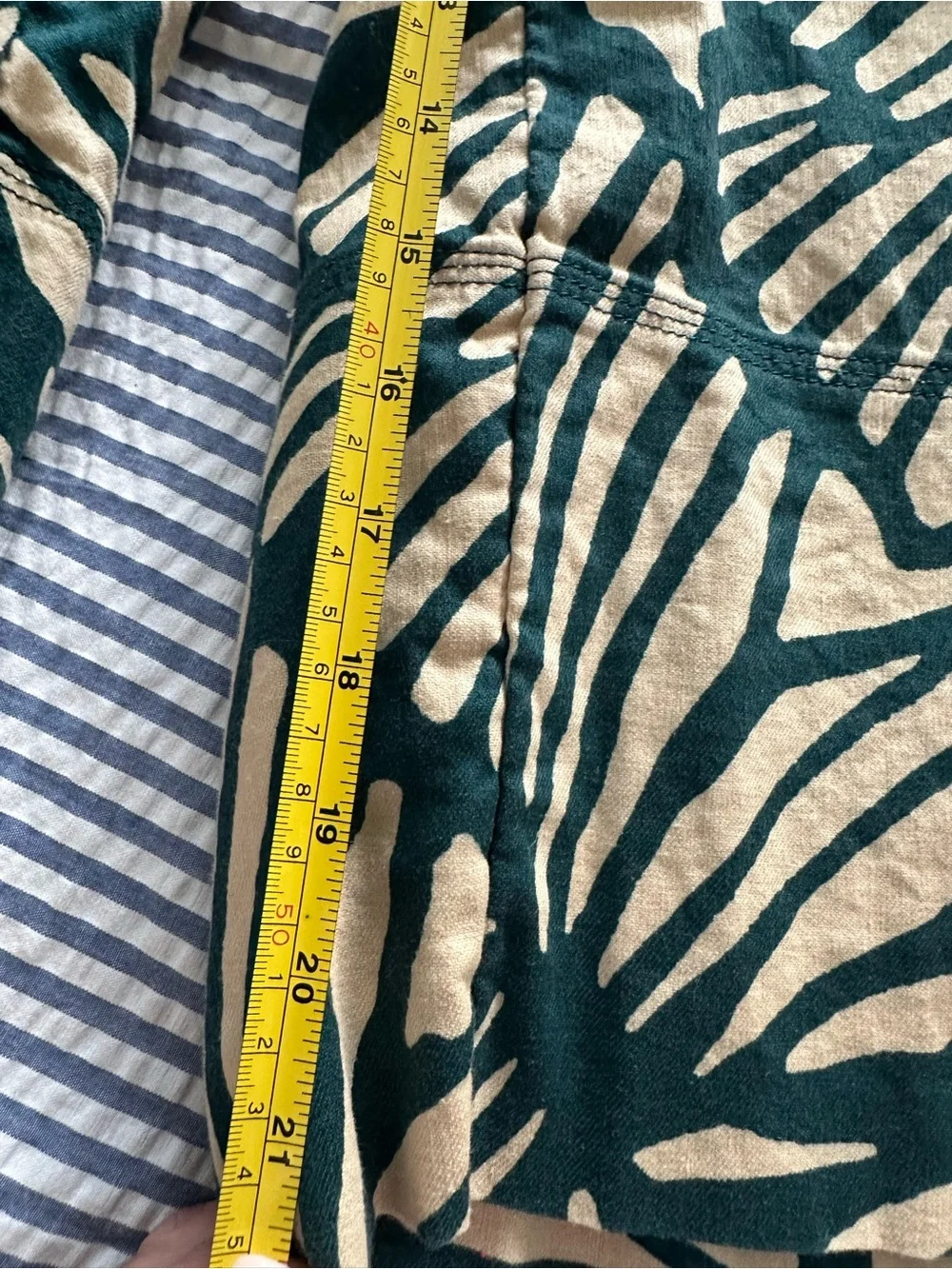 Banana Republic Green and Cream Wide-Leg Printed Pants